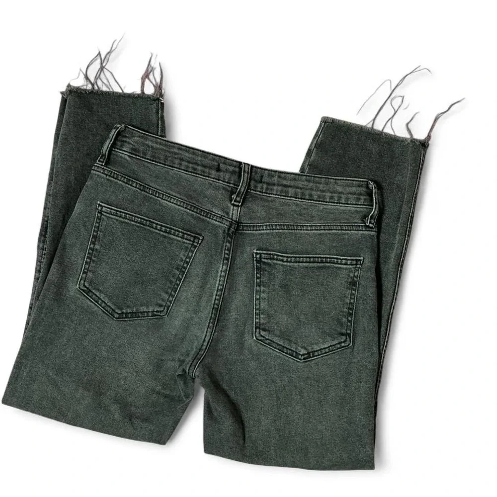 Free‎ People Distressed High Rise Straight Leg Jeans Black Wash Raw Hem 26S